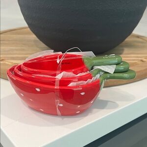Cute.🍓🍓Measuring Cups..